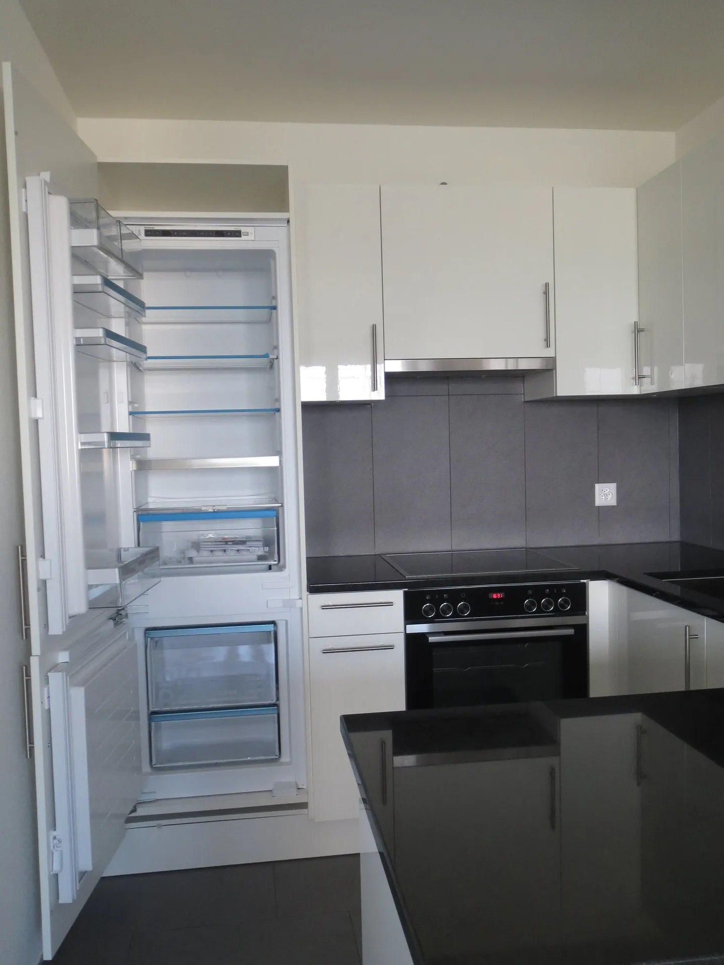 Beautiful, bright 3.5-room apartment - Photo 3 of 6