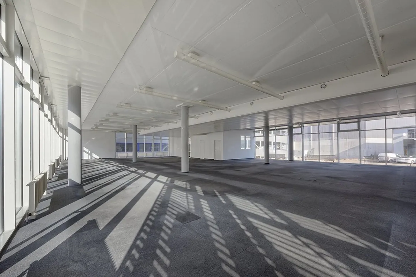 Office space for rent - Photo 5 of 6