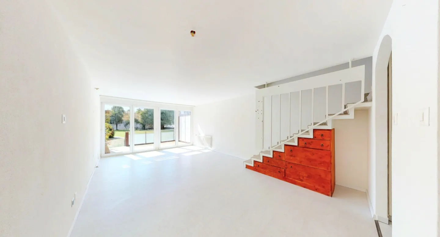 Vivre sur deux niveaux ! Charmante maisonette de 3,5 pièces avec vue sur la verdure - Photo 4 sur 16