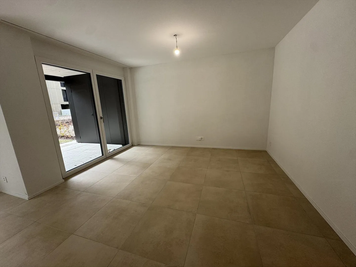 05649 - Appart. 3œ PCES - IMP. CHAMP-RIOND 18 - MATRAN - Foto 9 von 10