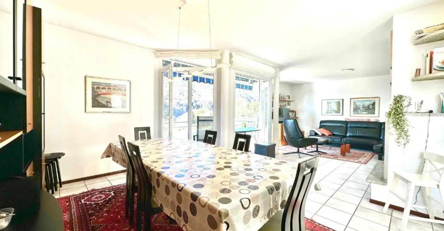 Charmante maison individuelle de 4,5 pièces avec terrain constructible. - Photo 5 of 10