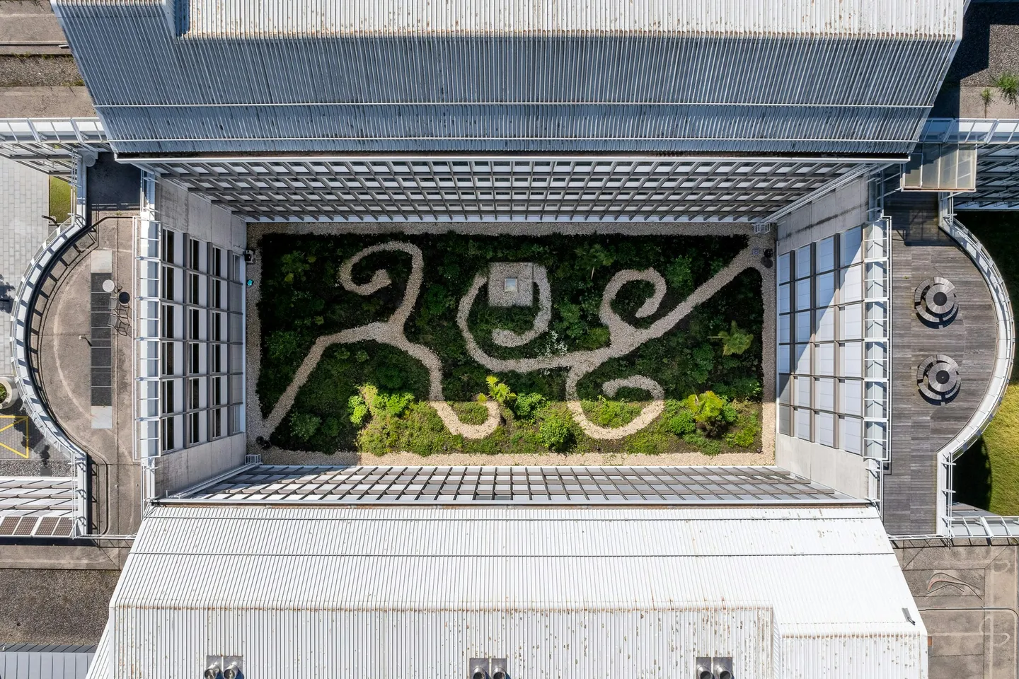 12 - 3'000m² Spazi per uffici sviluppati con vista sul lago - Foto 11 di 11