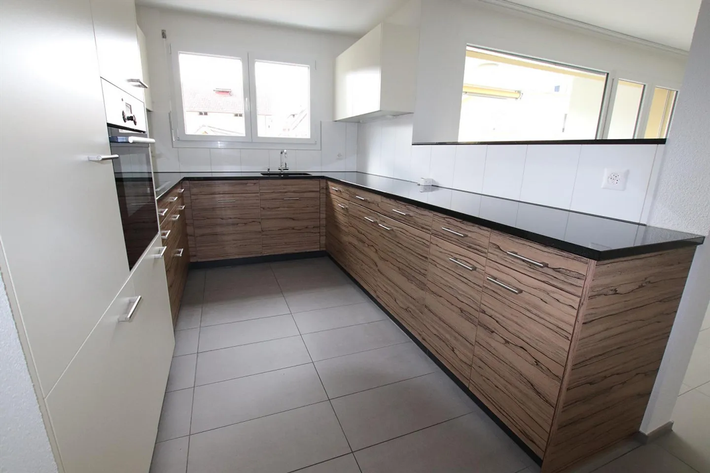 Stilvolle Wohnung in Oberuzwil - Foto 4 von 13