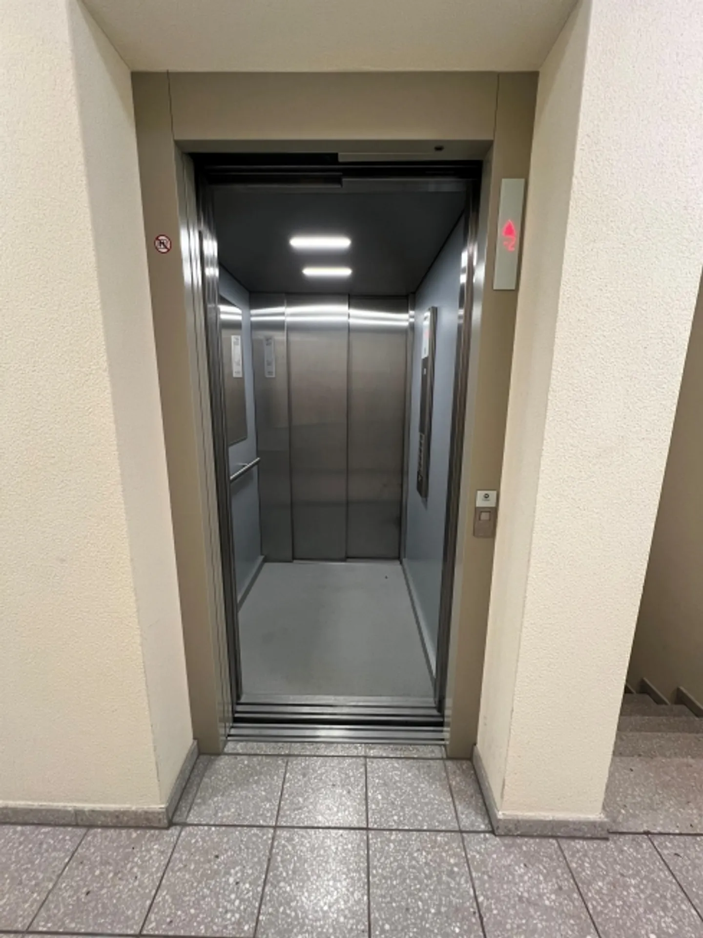 «Lagerraum an zentraler Lage» - Foto 3 von 4