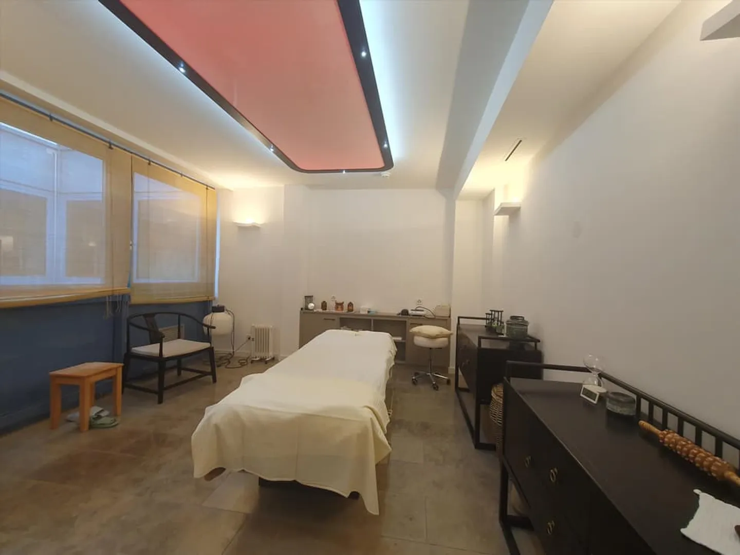 Professional surface of 401 m2 - Photo 6 of 13