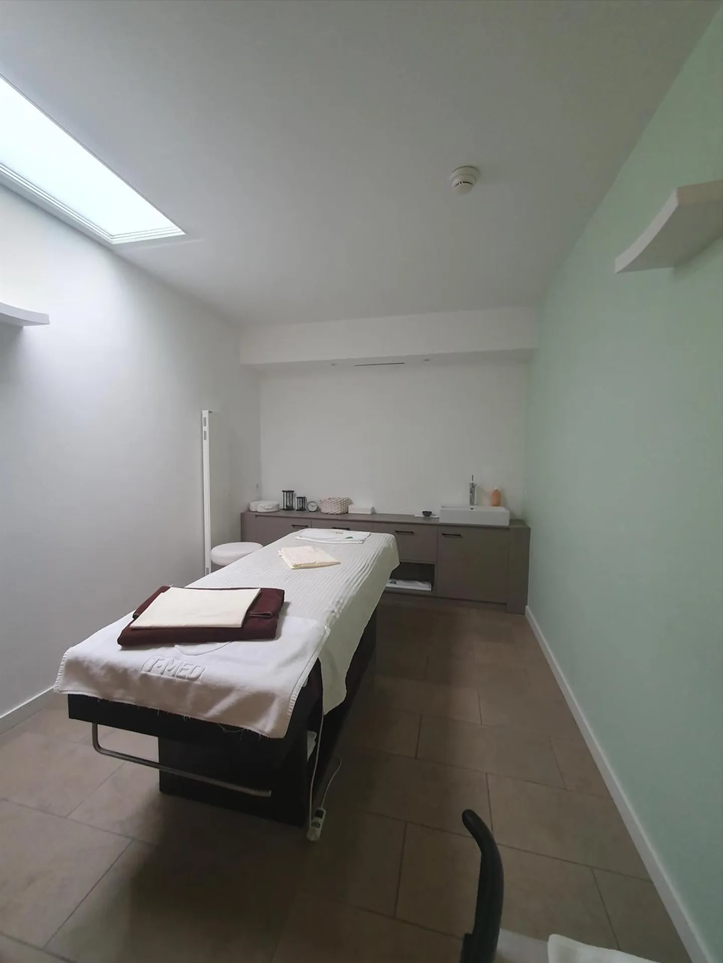 Professional surface of 401 m2 - Photo 9 of 13