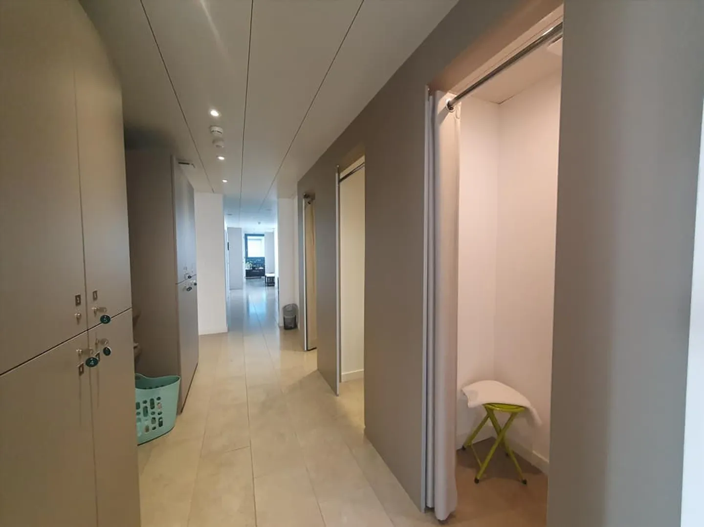 Professional surface of 401 m2 - Photo 12 of 13