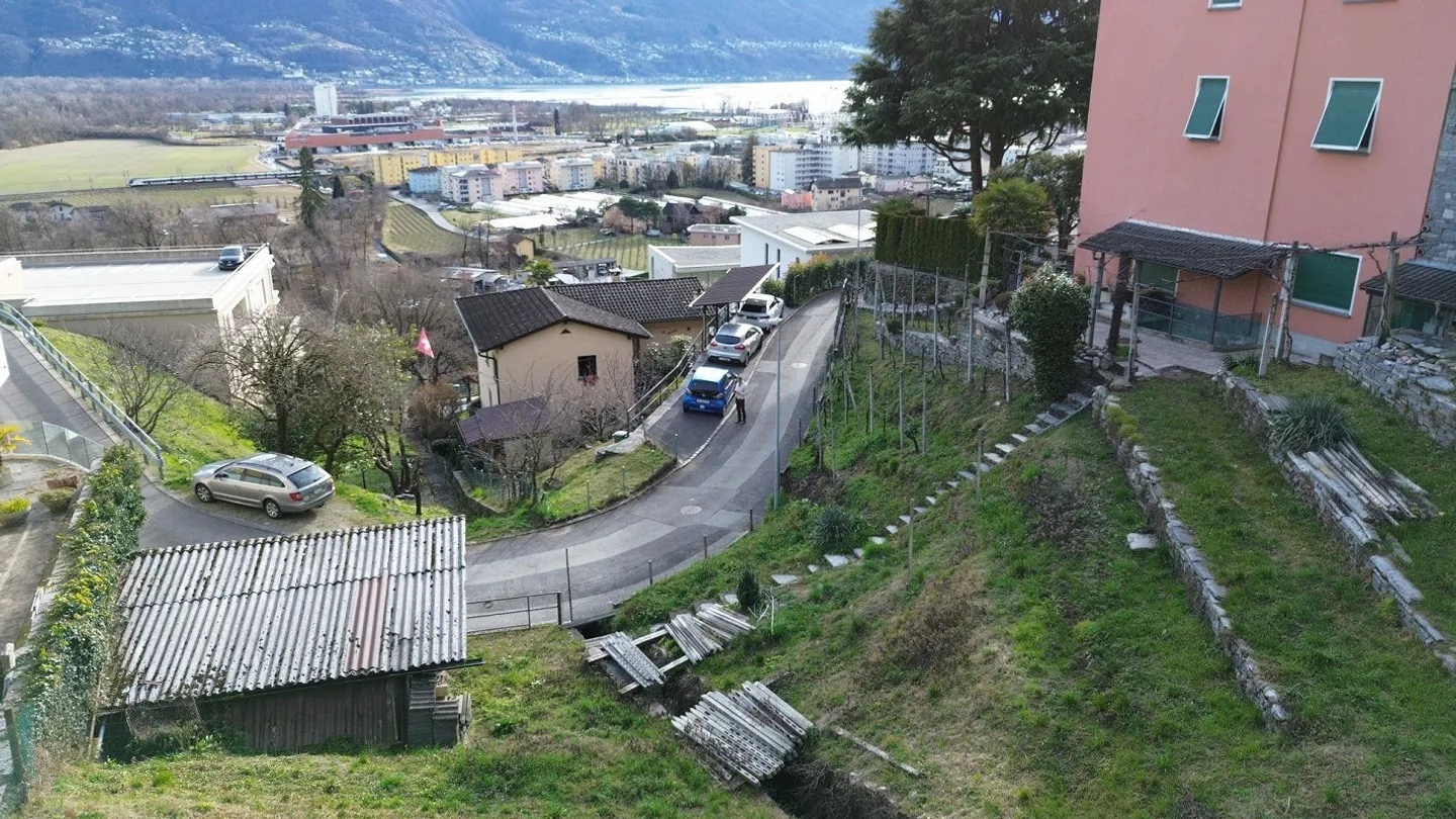 Terreni edificabili con vista lago - Foto 1 di 11