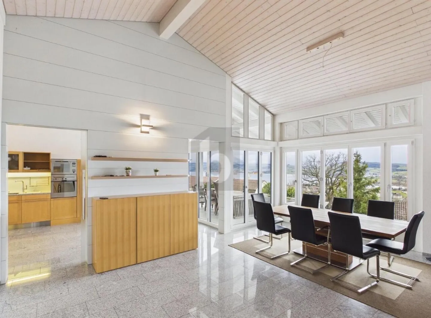 Luxury Villa with Lake View - Photo 3 of 6