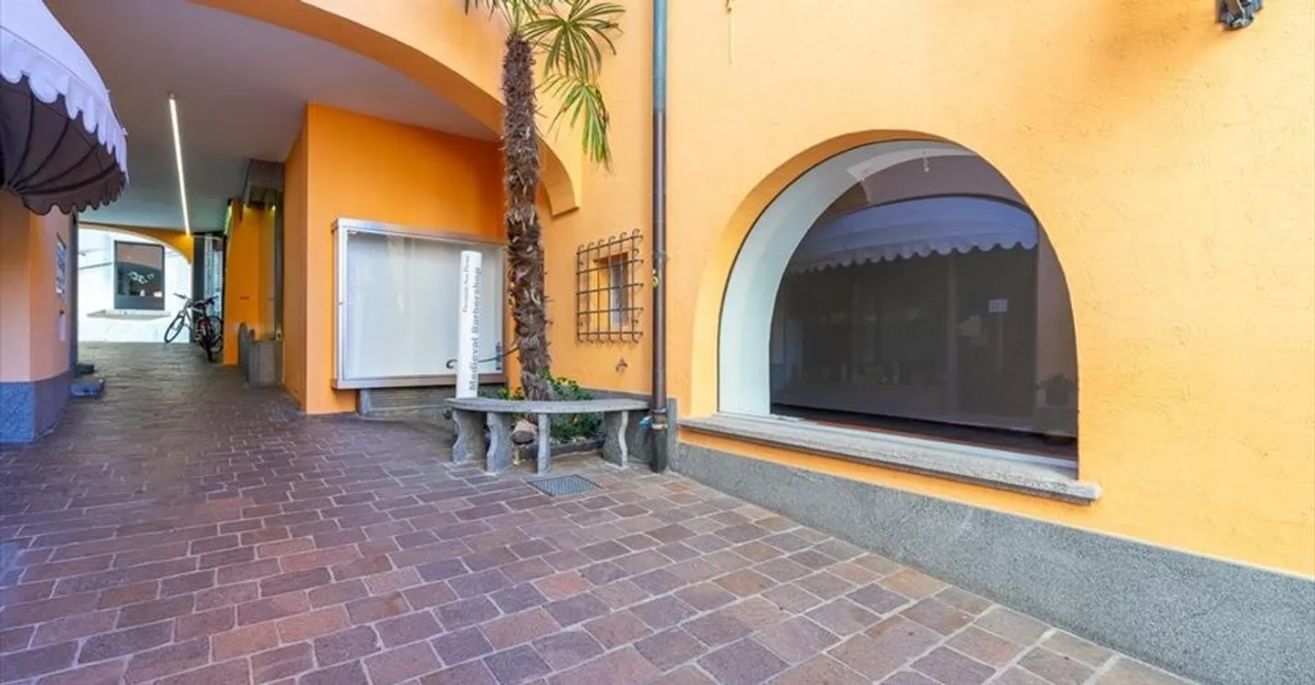 Locale Commerciale ad Ascona - Foto 3 di 9