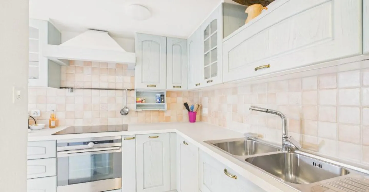 Real estate dream in Breggia, TI: Modern 5-room detached house! - Photo 2 of 11