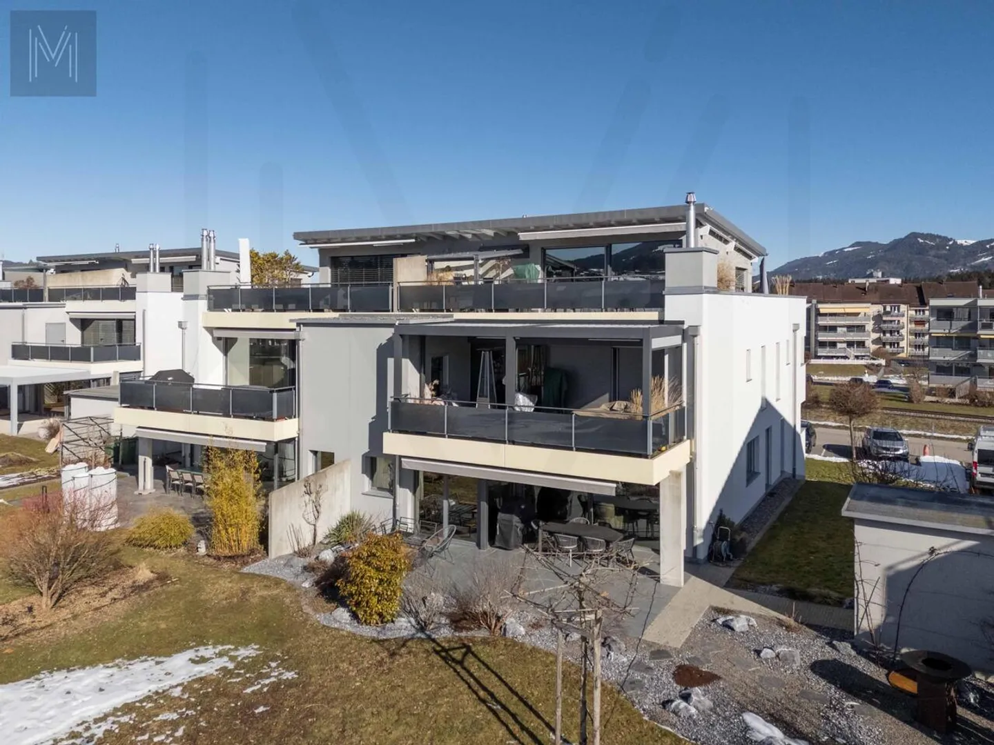 Splendide appartement de 5.5 pièces avec terrasse spacieux jardin et vue imprenable sur le Moléson  - Photo 1 of 20