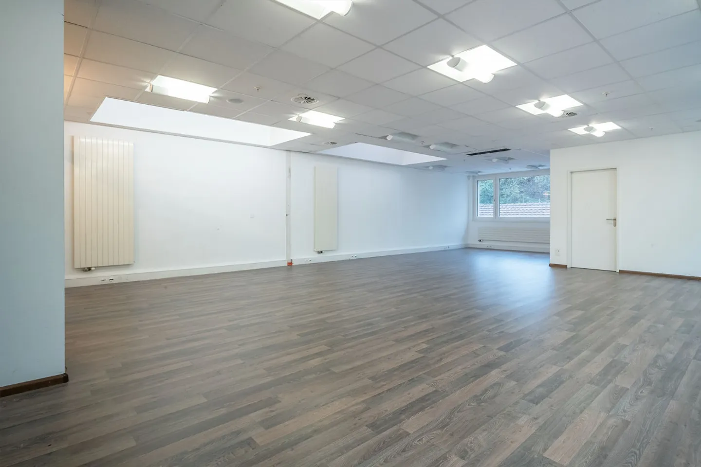 185 m² locaux commerciaux (utilisation temporaire) - Photo 3 sur 6