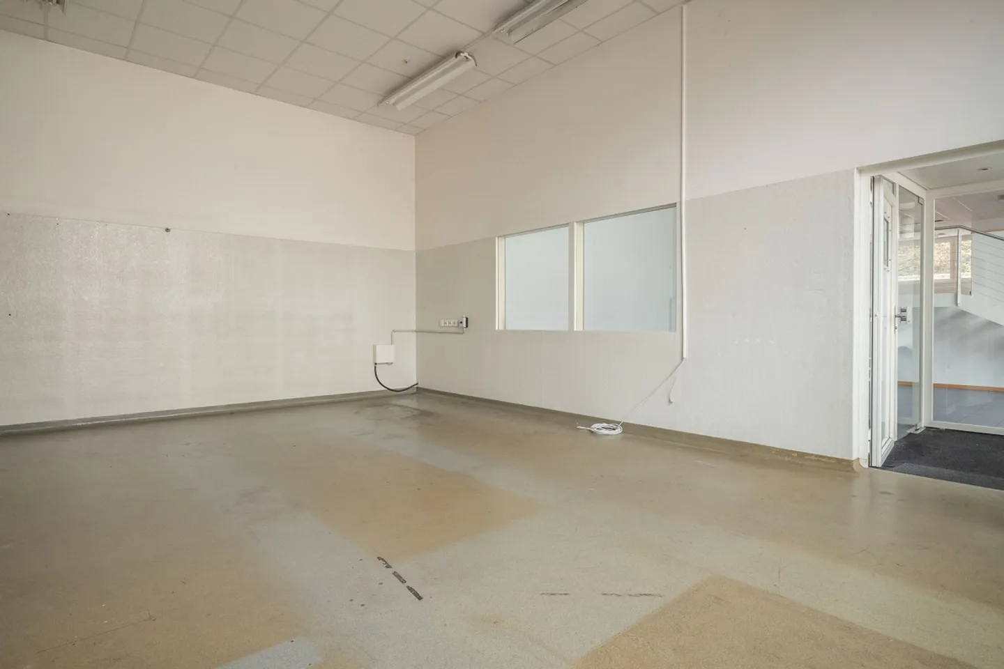 185 m² locaux commerciaux (utilisation temporaire) - Photo 6 sur 6
