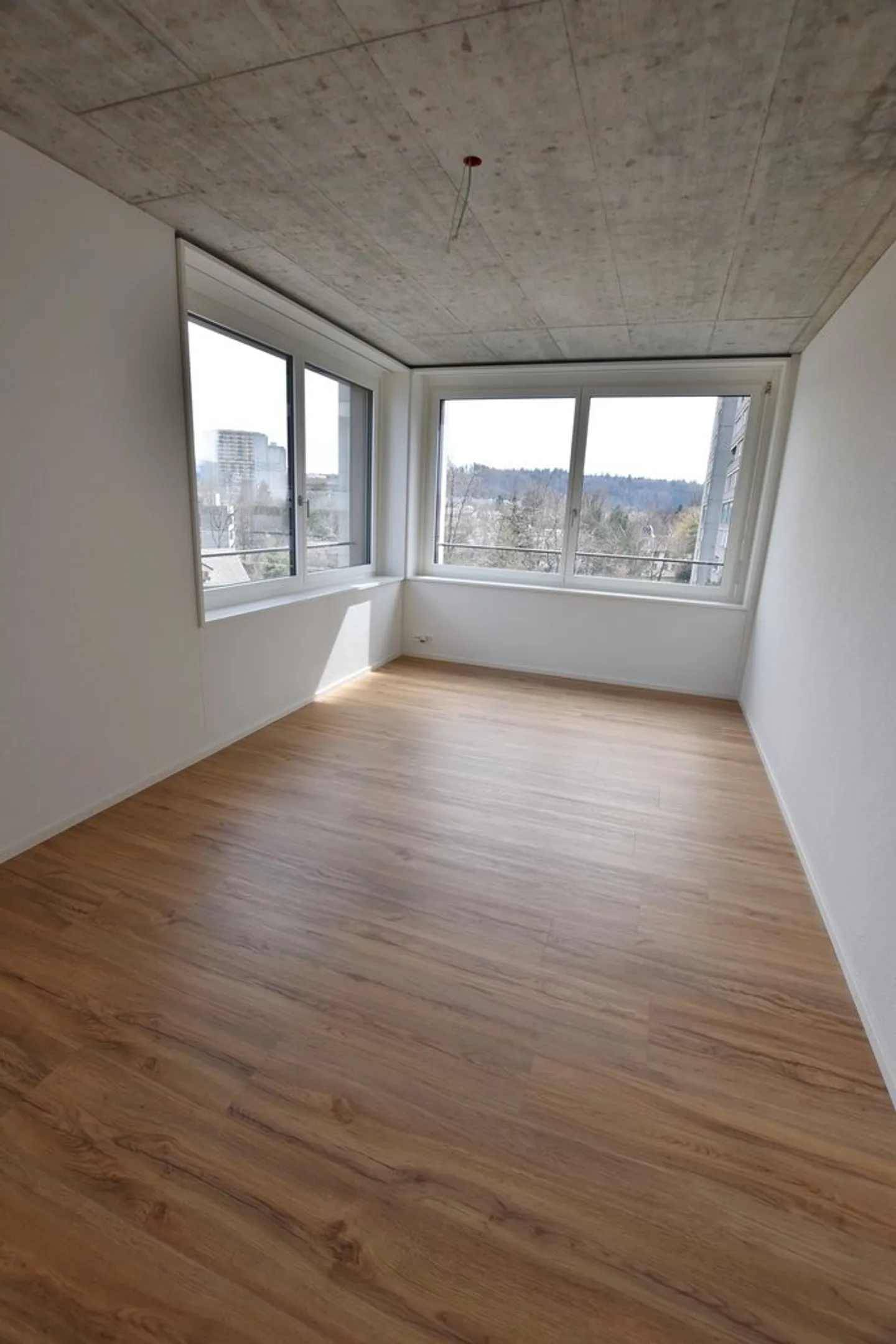 Modern 3-room apartment with large communal rooftop terrace - Photo 4 of 8