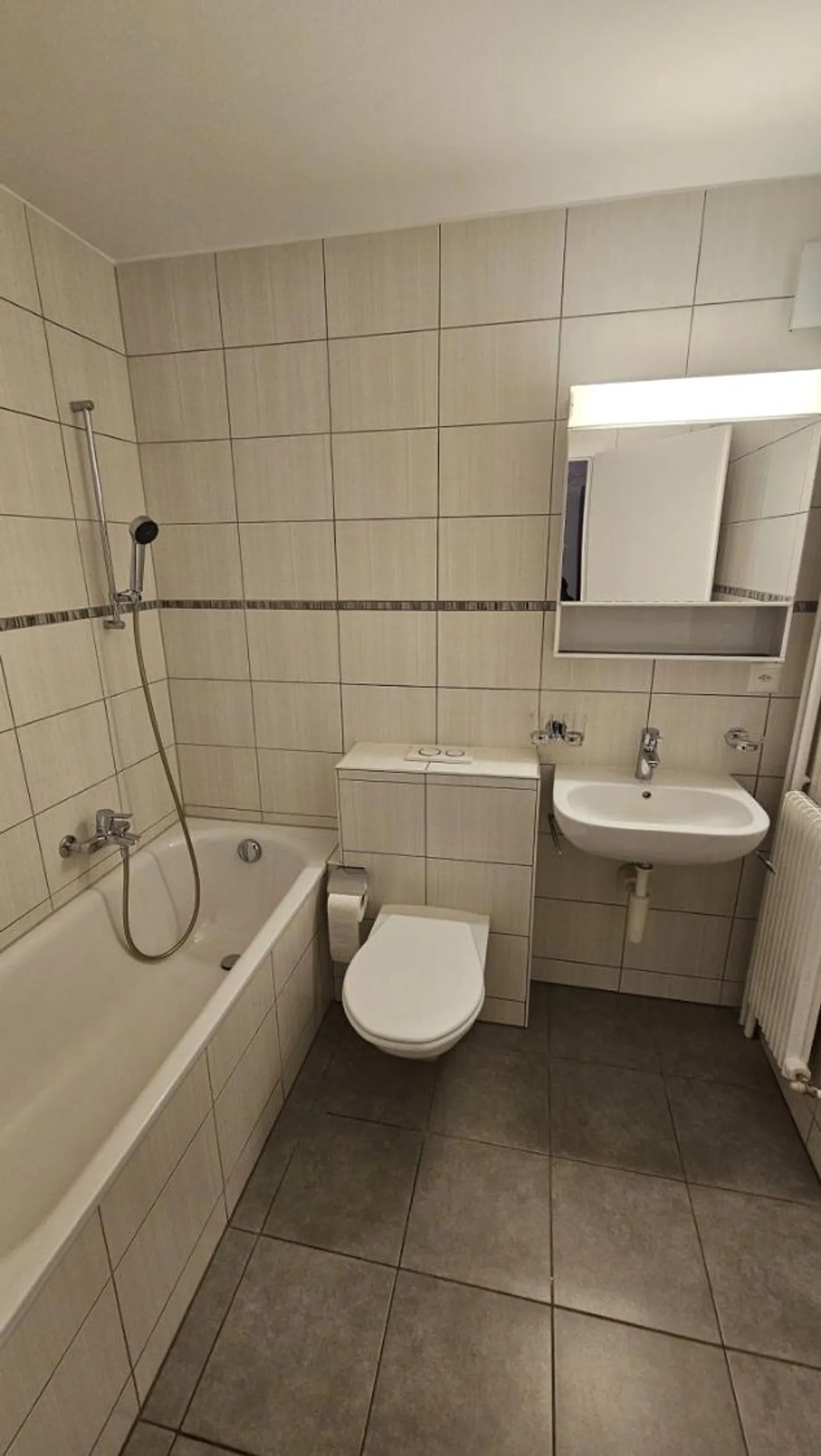 Renoviertes Apartment mit Doubs-Blick - Foto 9 von 10