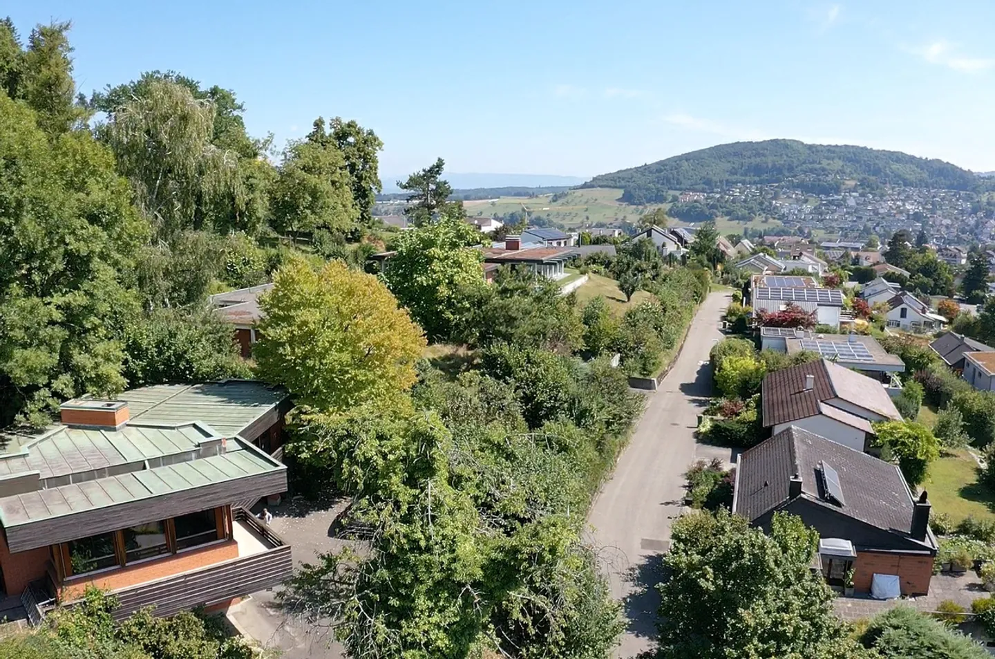 Maison d'architecte impressionnante avec de grands espaces - Photo 3 sur 19