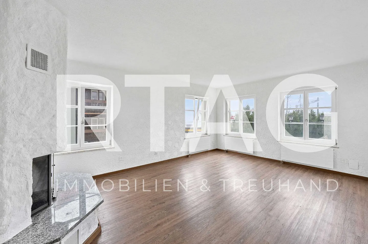 3-room apartment - Photo 1 of 11