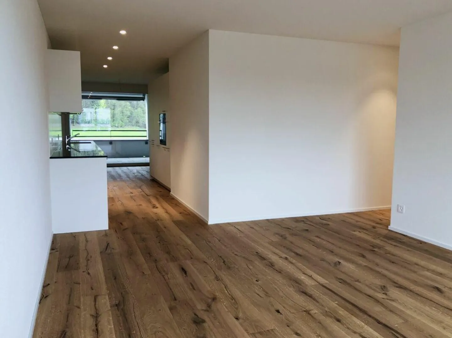 moderne Wohnung mit Blick ins Grüne - Foto 1 von 9