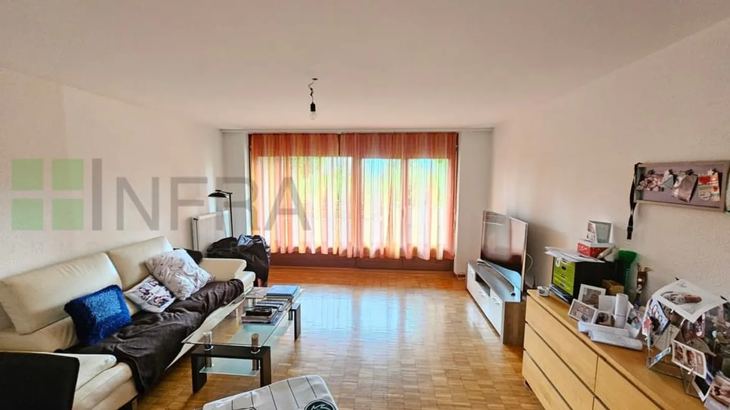 Spacious 2.5 rooms - 62m2 - Photo 2 of 6