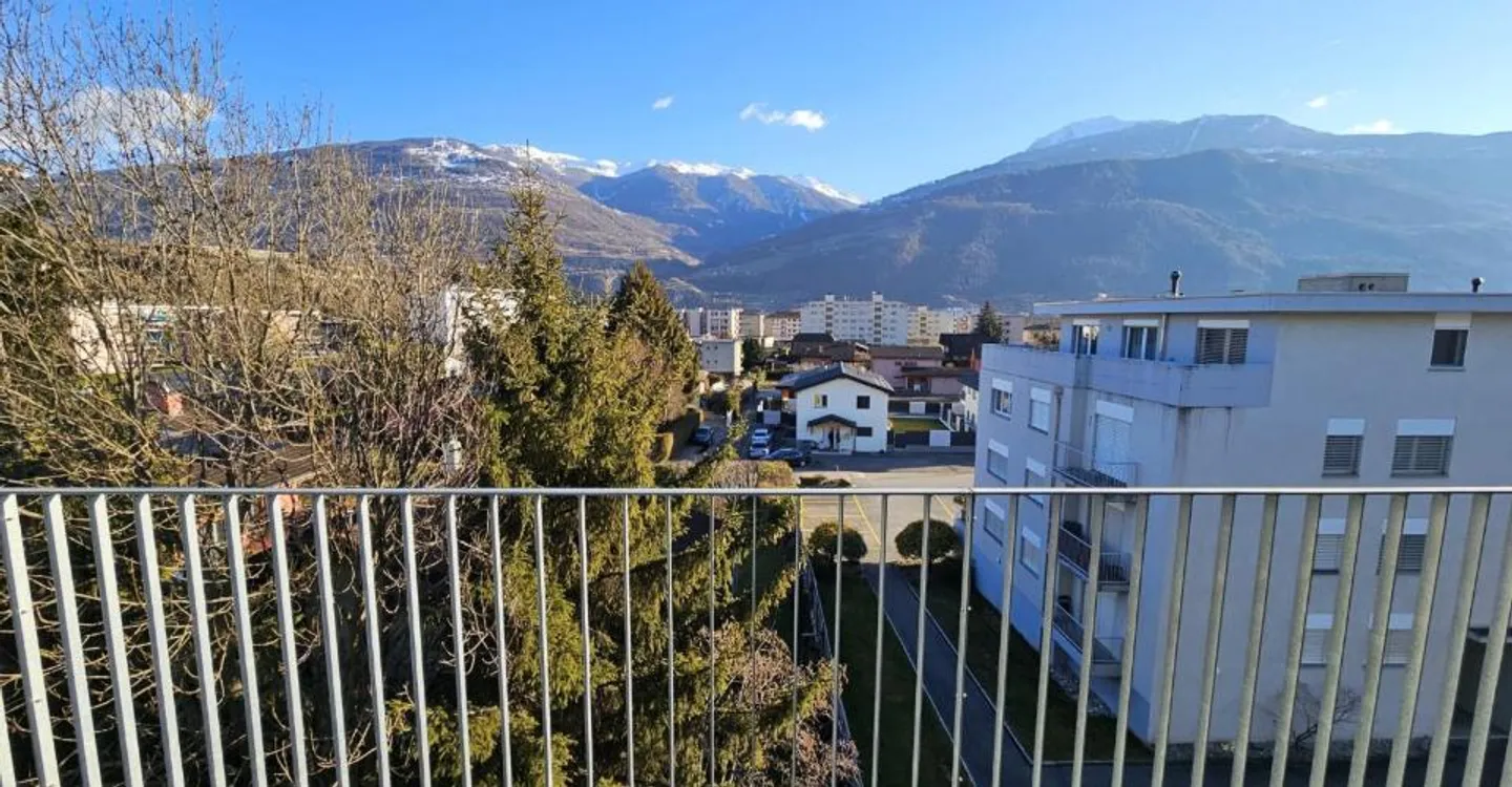 Magnifico attico di 4,5 locali con grande balcone - Foto 8 di 13