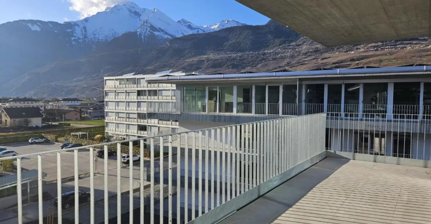 Magnifico attico di 4,5 locali con grande balcone - Foto 11 di 13