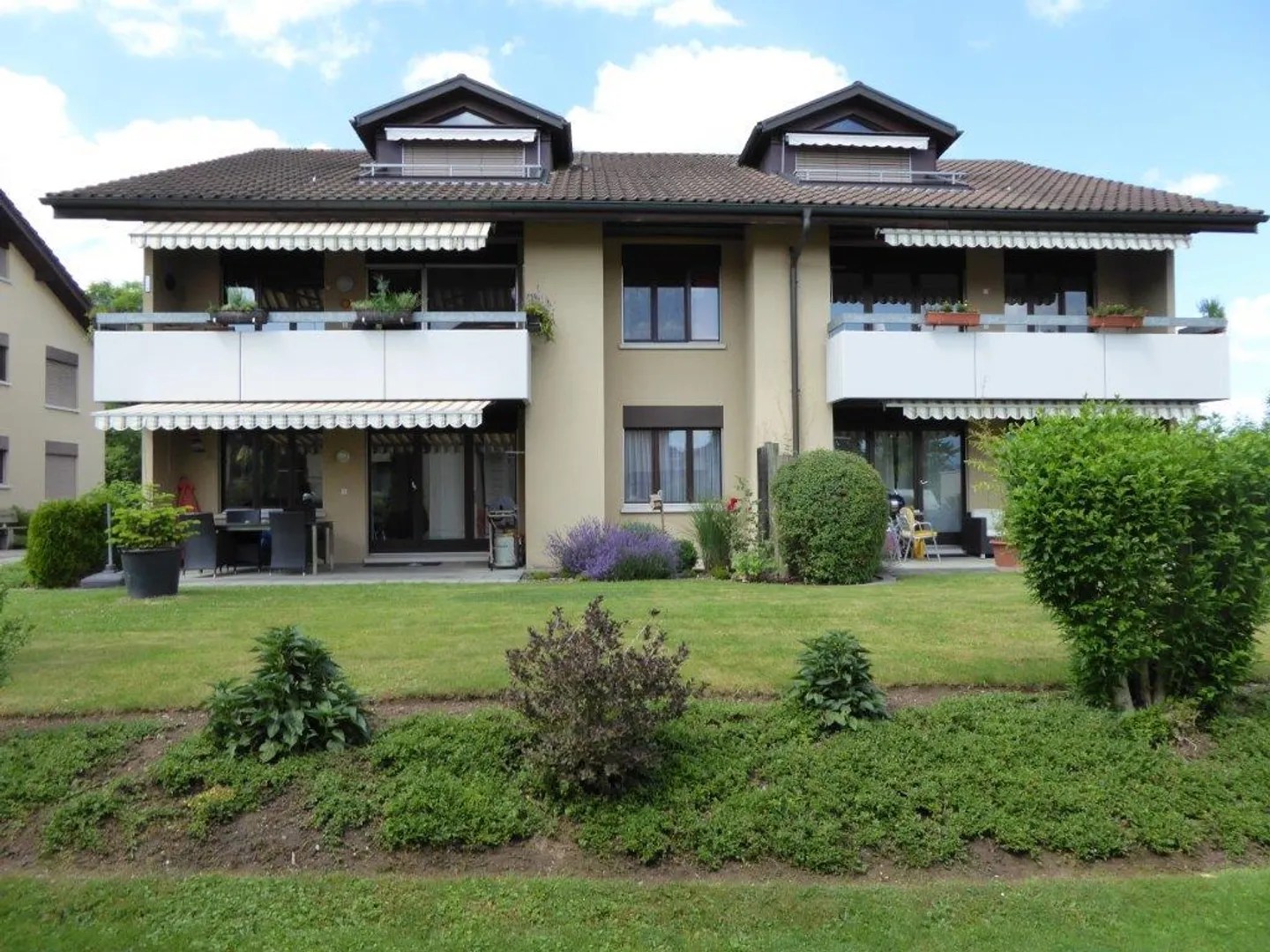 Penthouse de 2½ pièces de rêve avec balcon sud - Photo 6 sur 6