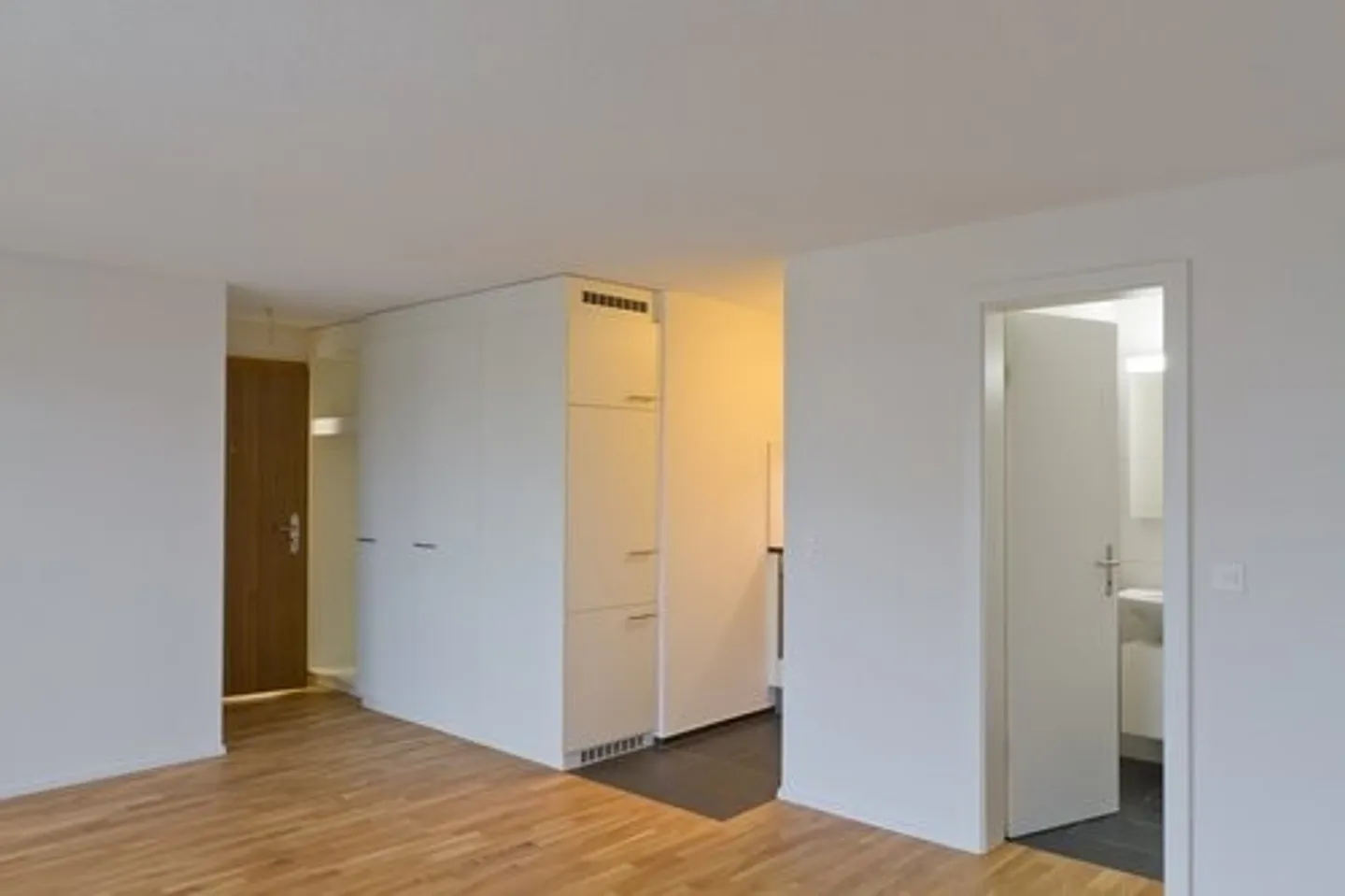 Studio Incantevole con Balcone - Foto 1 di 4