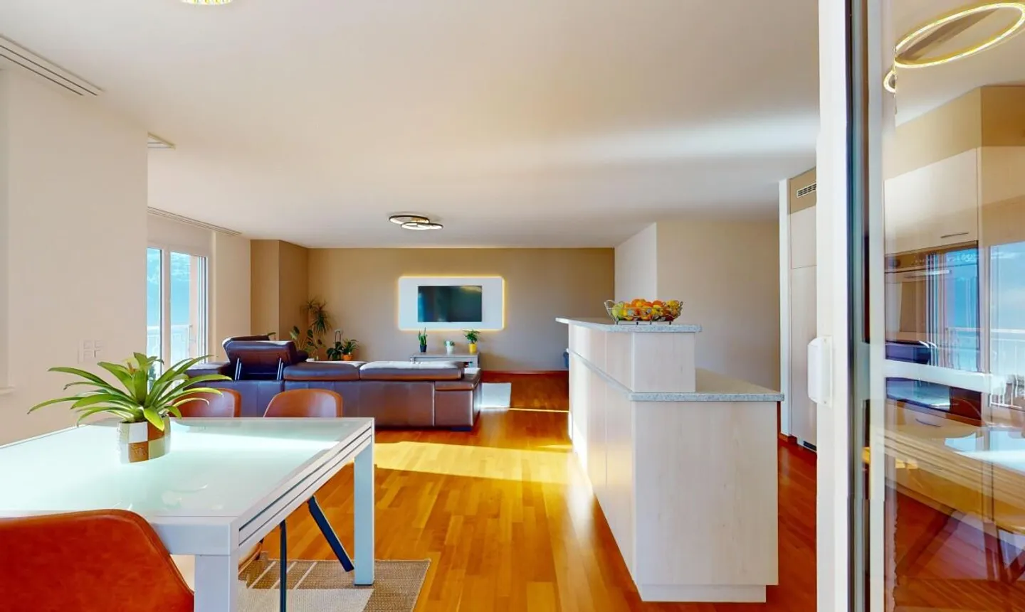 Wunderschöne Wohnung mit Aussicht in Venthône - Foto 2 von 13