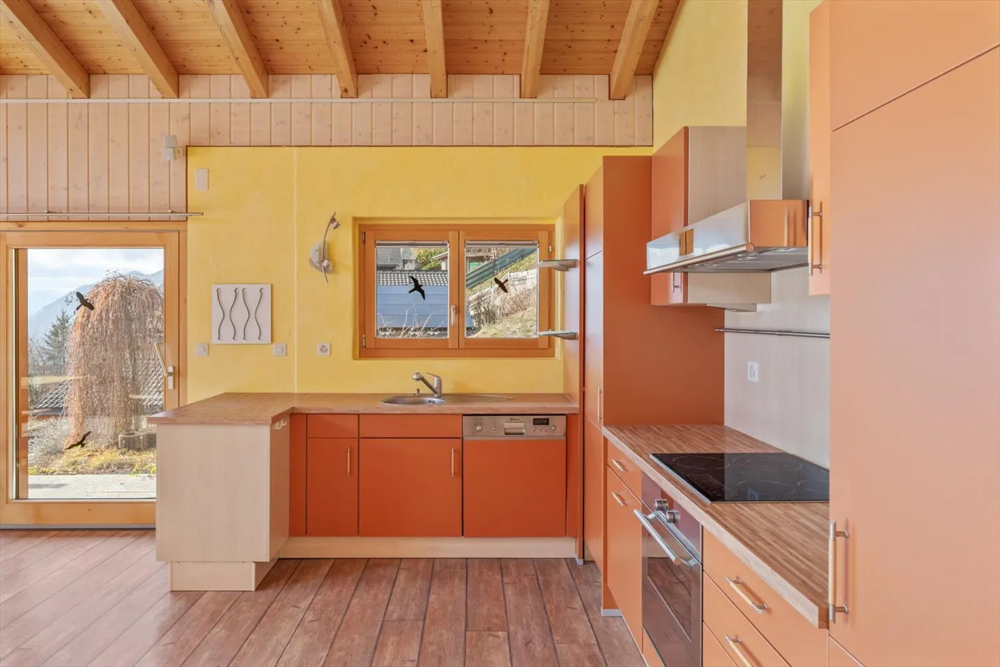 Wunderschönes Chalet in ruhiger Lage mit spektakulärem Blick - Foto 9 von 13