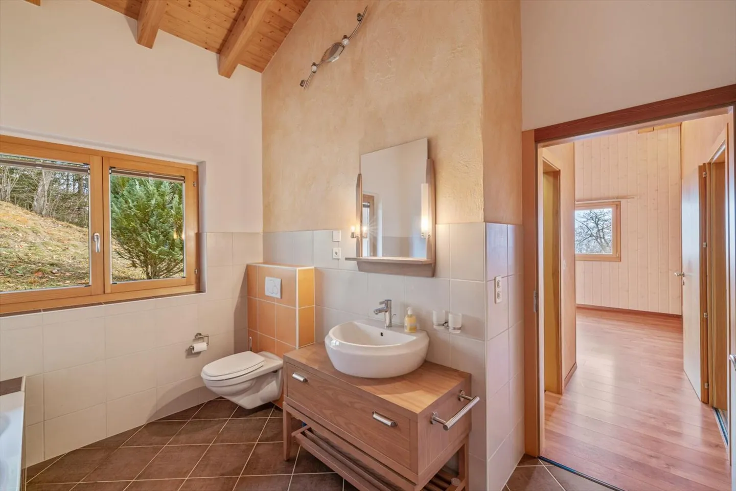 Wunderschönes Chalet in ruhiger Lage mit spektakulärem Blick - Foto 12 von 13