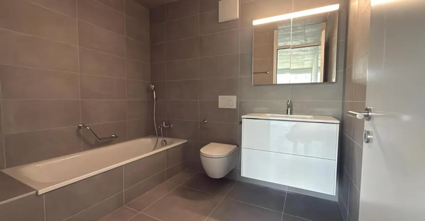 Wunderschöne 4,5-Zimmer-Penthouse mit großem Balkon - Foto 5 von 11