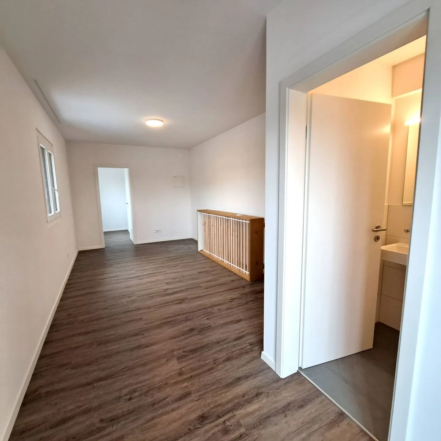 OFFICE OR STUDIO IN A HIGHLY FREQUENTED LOCATION - Photo 1 of 5