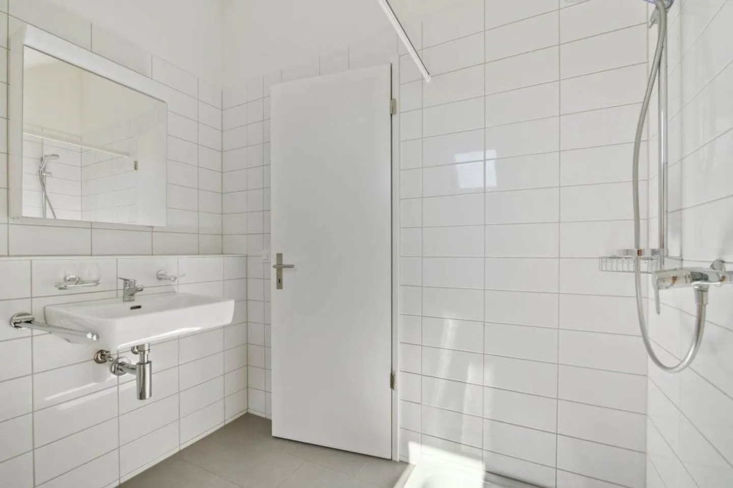 Living like in a single-family home? Here! - Photo 9 of 11