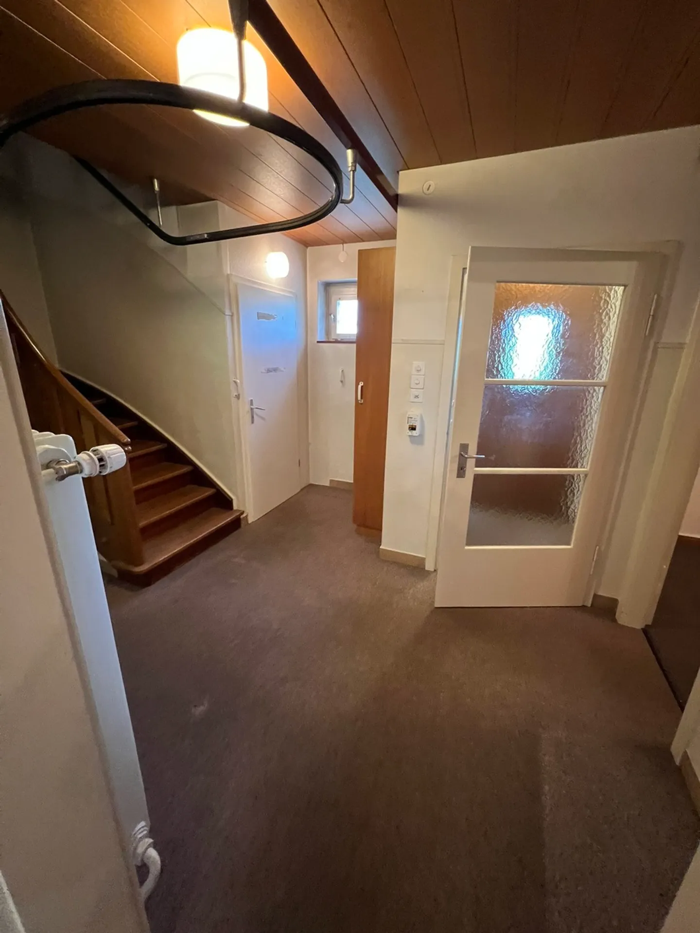 Charmantes freistehendes Haus mit grossem Grundstück in Laufen - Foto 3 von 10