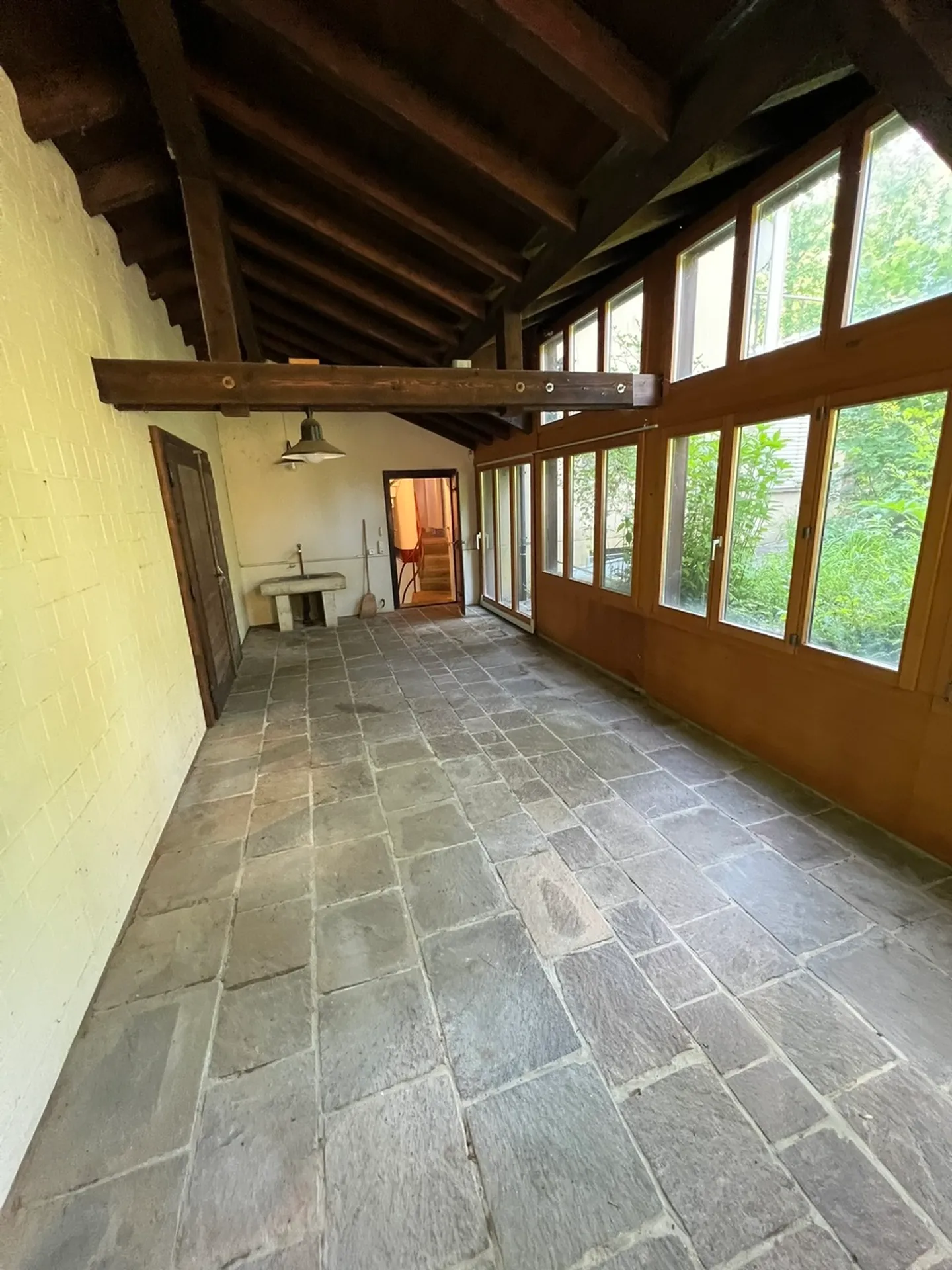 Charmantes freistehendes Haus mit grossem Grundstück in Laufen - Foto 4 von 10