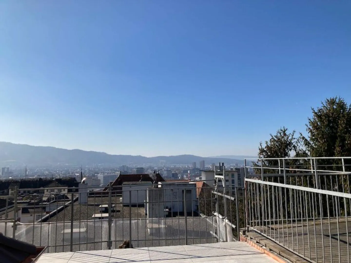 Prima locazione dopo ristrutturazione appartamento 3.5 stanze - Foto 1 di 13