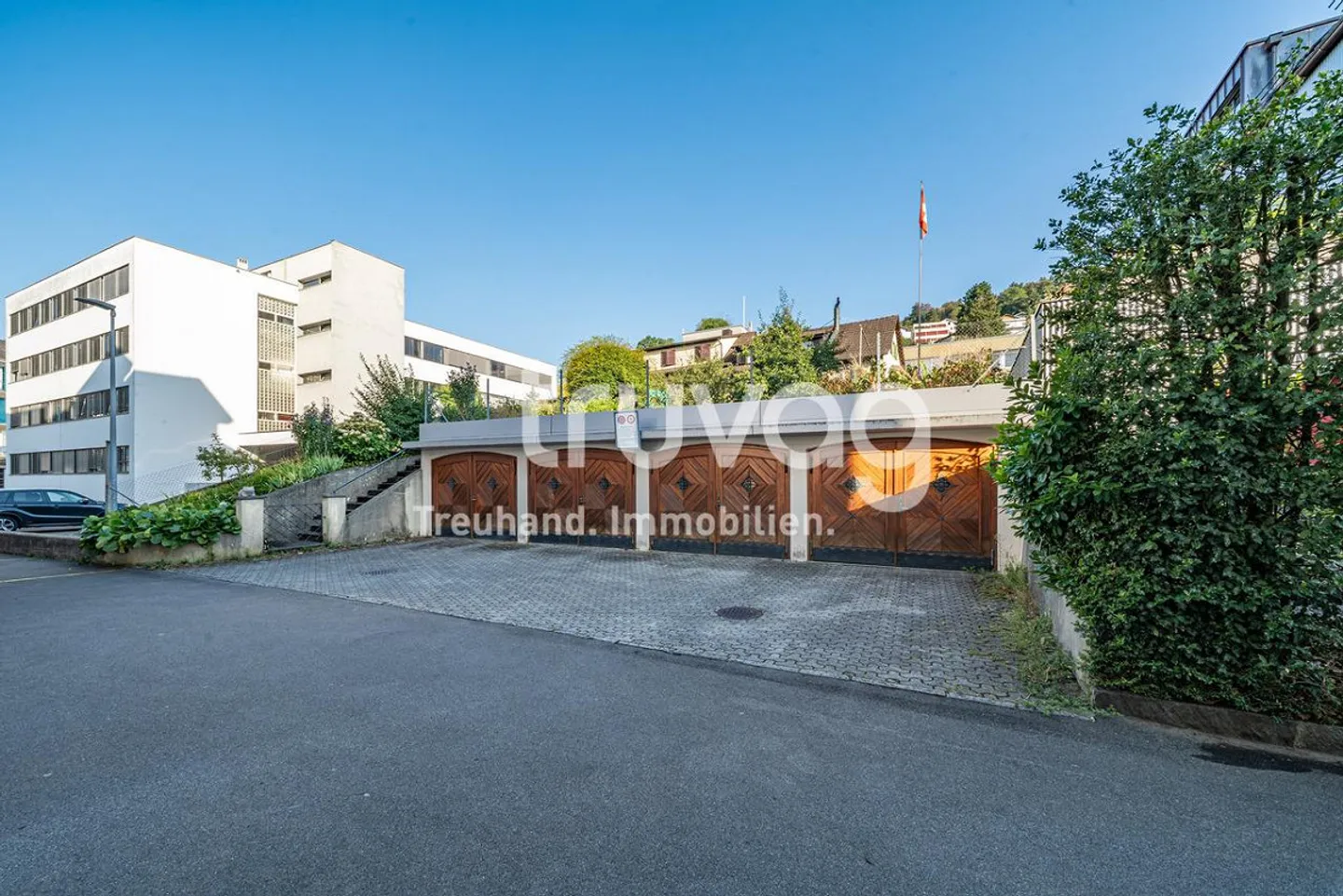 Terrain de 700 m² avec un potentiel de développement attrayant - Photo 6 sur 8
