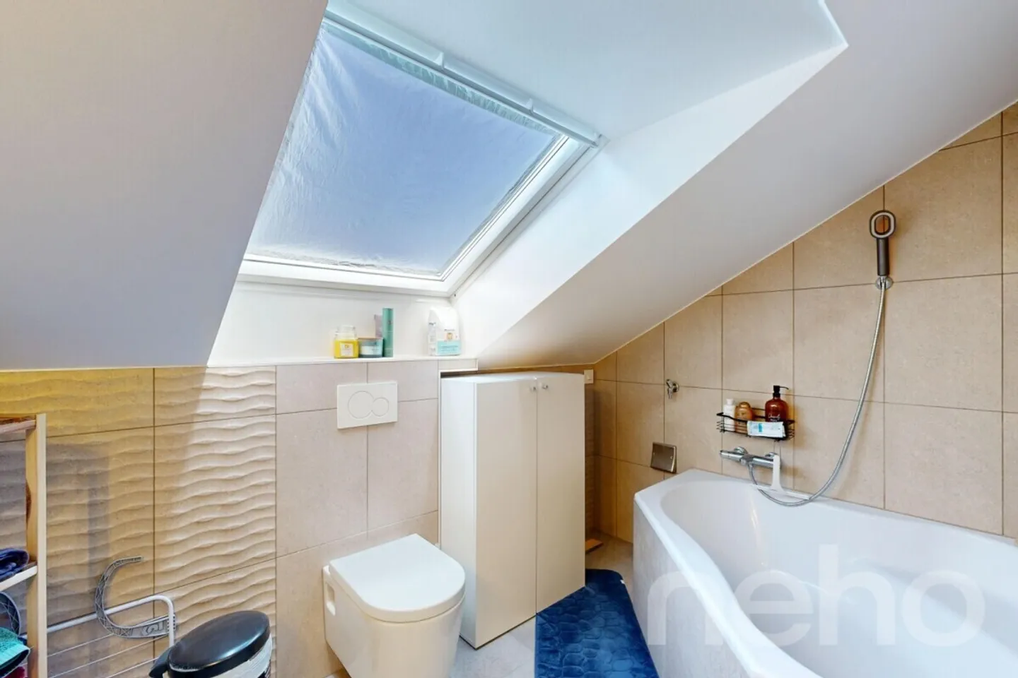 Contemporary penthouse with large balcony and unobstructed view - Photo 12 of 12