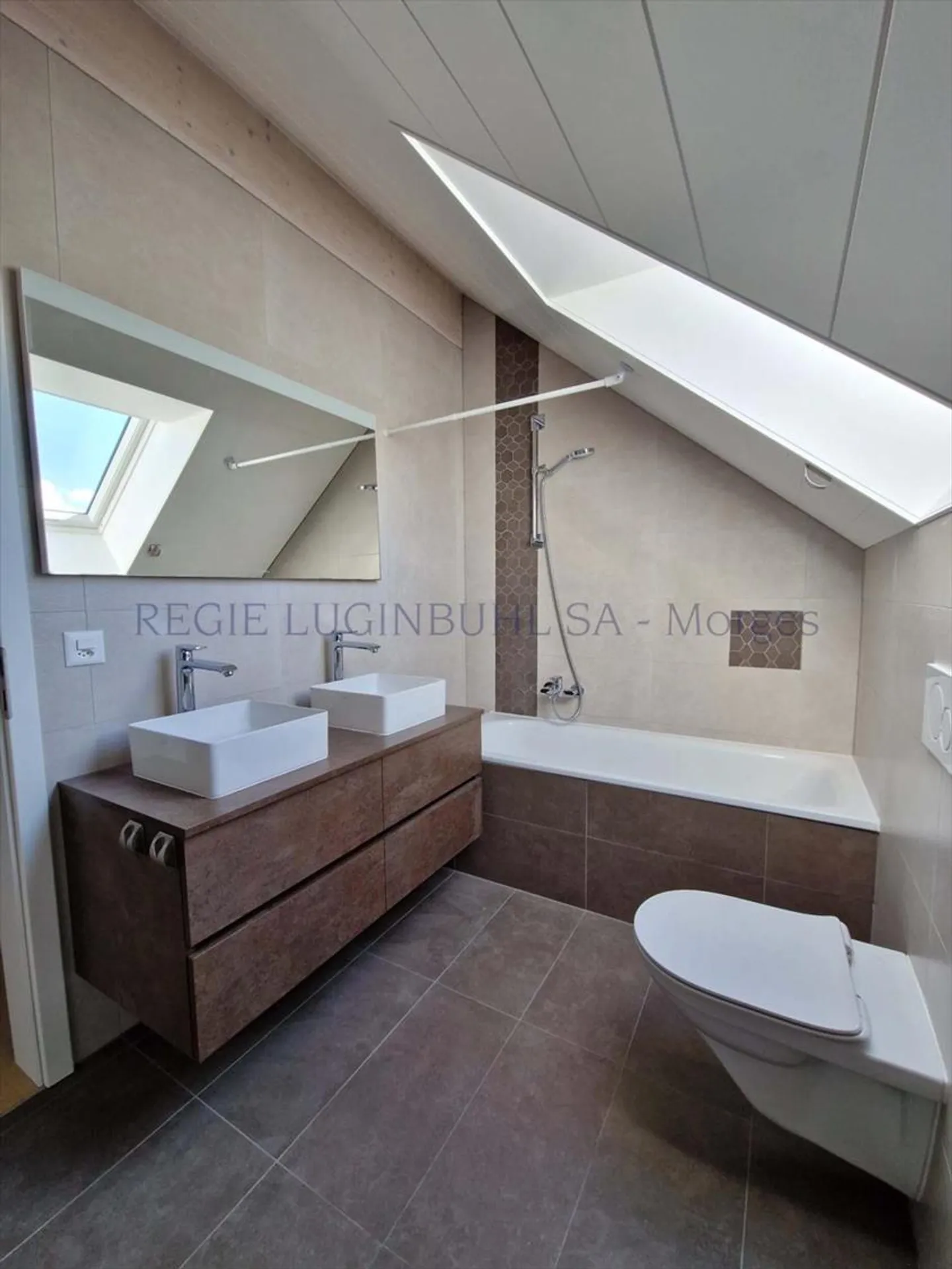 Row House Villa with 5.5 Rooms in Reverolle (Hautemorges) - Photo 6 of 11