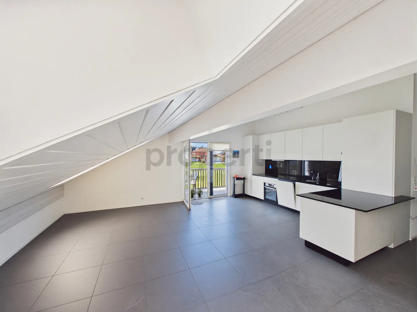 Appartement Mansardé Exceptionnel - Photo 2 sur 11
