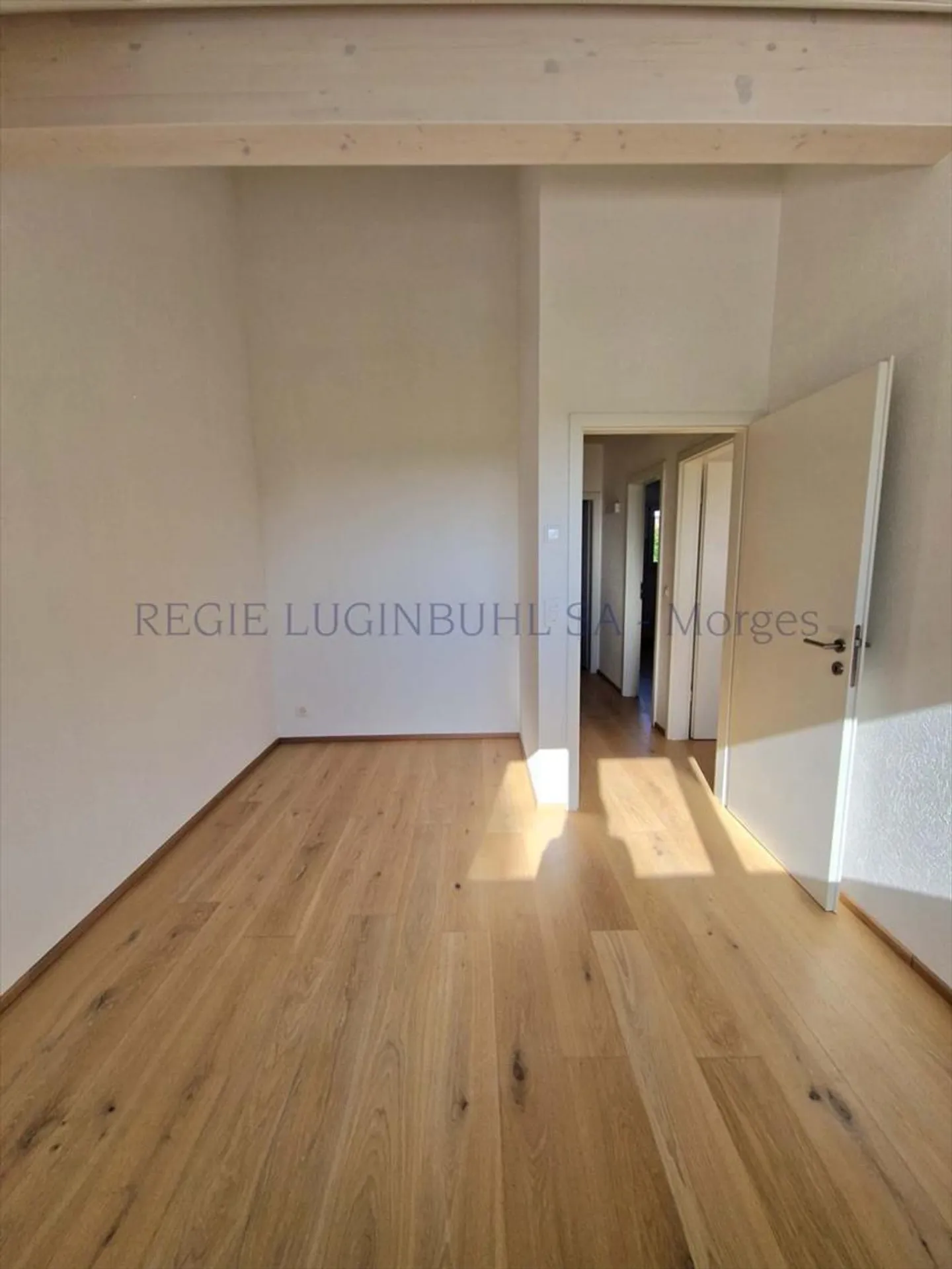 Row House Villa with 5.5 Rooms in Reverolle (Hautemorges) - Photo 7 of 11