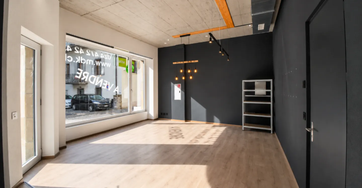 Prime Commercial Space in Monthey - Photo 3 of 7