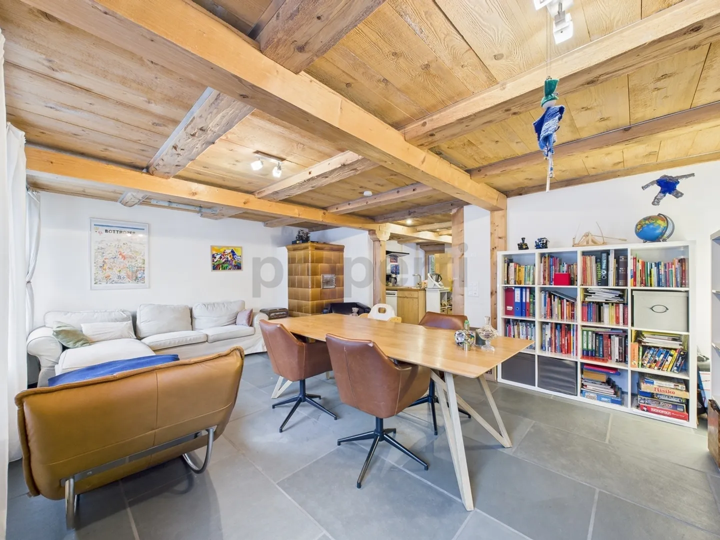 Bellissima casa a schiera di 5,5 stanze con vista sulle montagne a Glarus - Foto 2 di 13