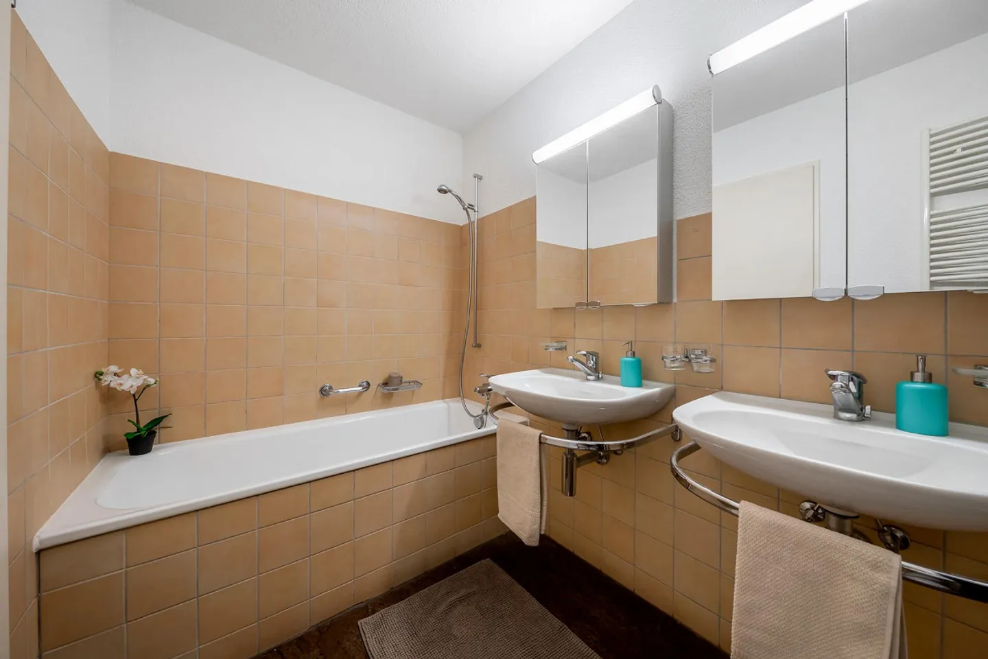 Appartamento luminoso 2.5 locali - Foto 4 di 6