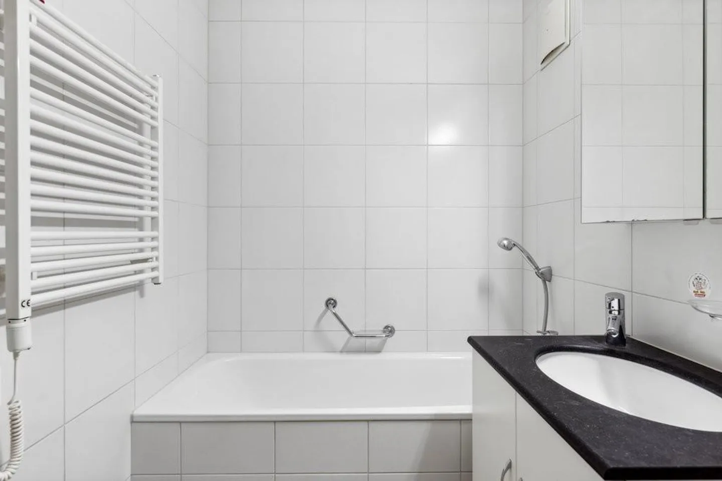 To seize! Magnificent apartment in the city center of Sion! - Photo 10 of 11