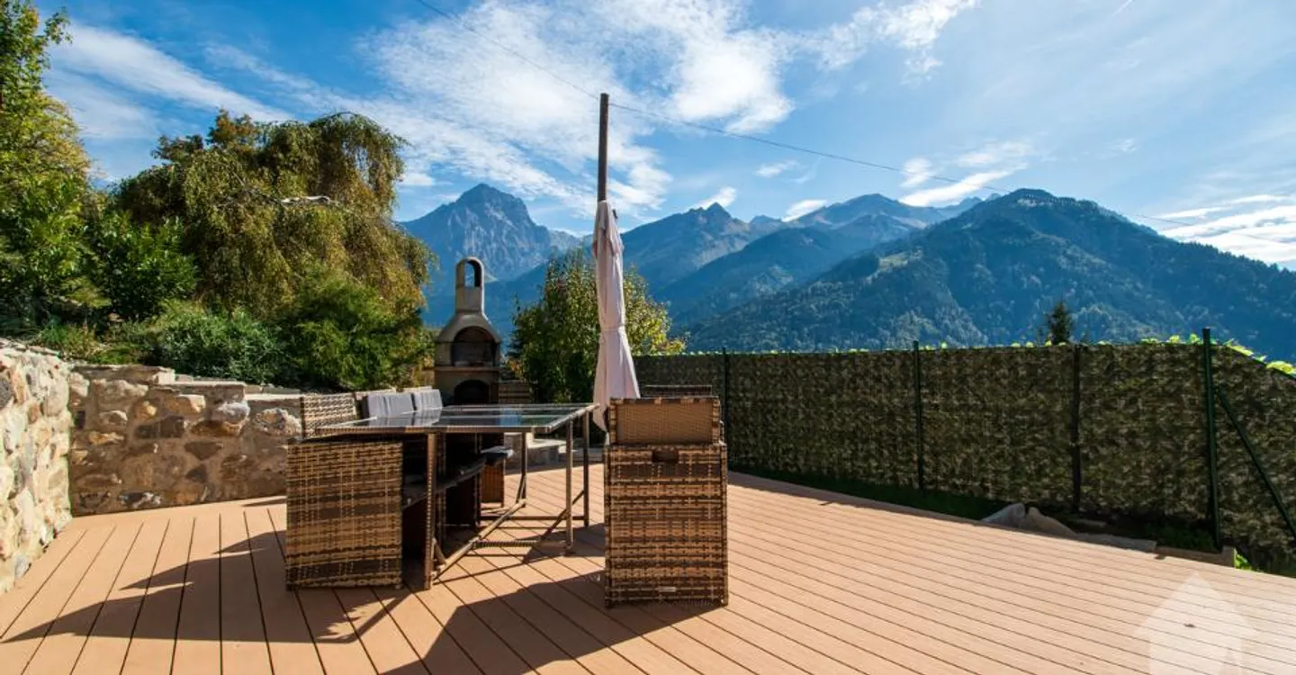 Vollständig renoviertes Chalet mit Panoramablick in Posses-sur-Bex - Foto 1 von 11