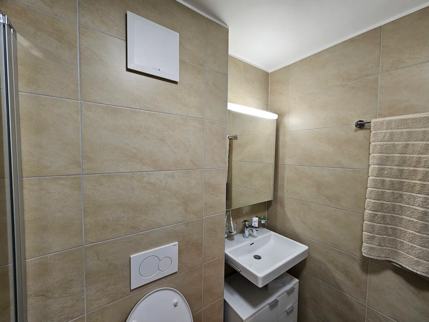 APPARTAMENTO DI 2.5 LOCALI IN AFFITTO A SIERRE - Foto 3 di 11