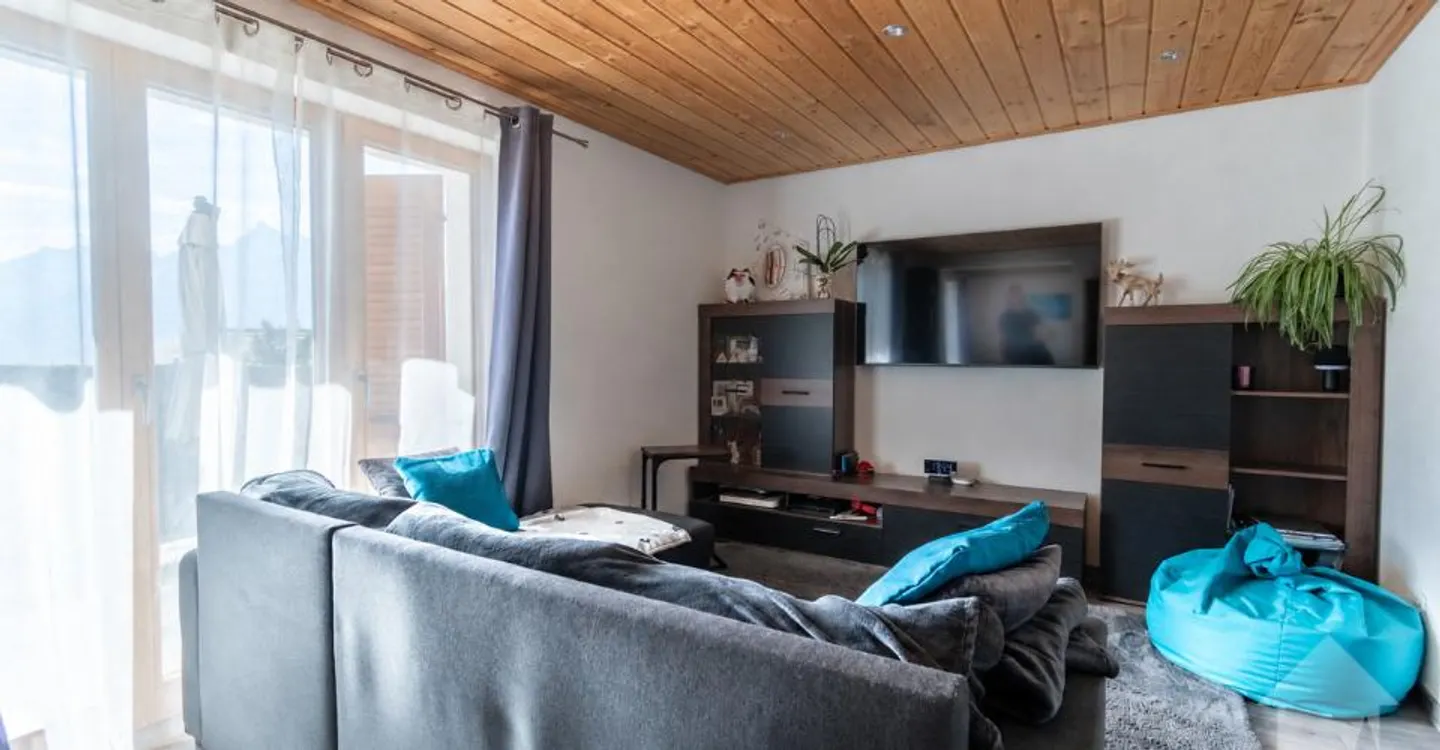 Vollständig renoviertes Chalet mit Panoramablick in Posses-sur-Bex - Foto 2 von 11
