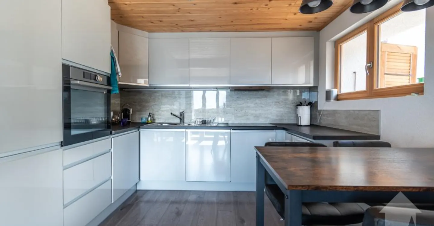 Vollständig renoviertes Chalet mit Panoramablick in Posses-sur-Bex - Foto 3 von 11